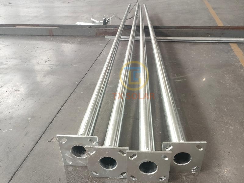 Hot-dip galvanizing process for street lamp posts