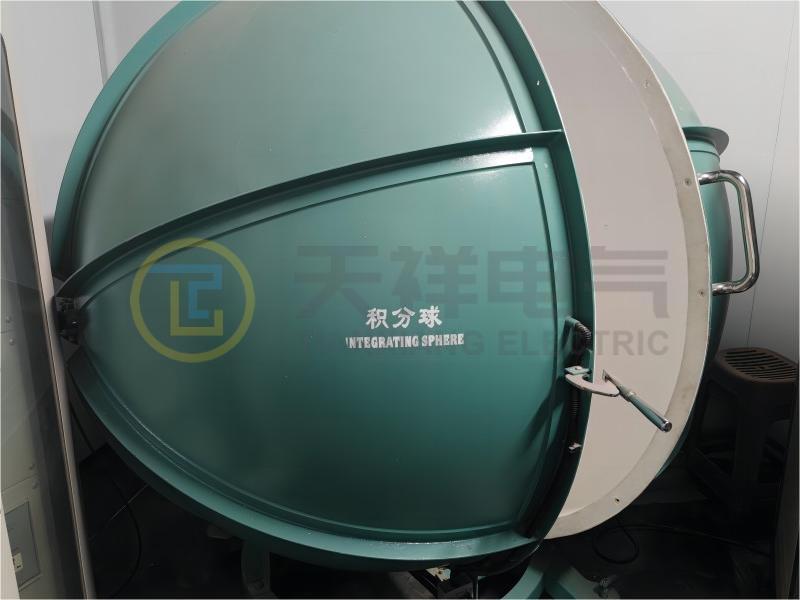 Integrating sphere testing for LED street light