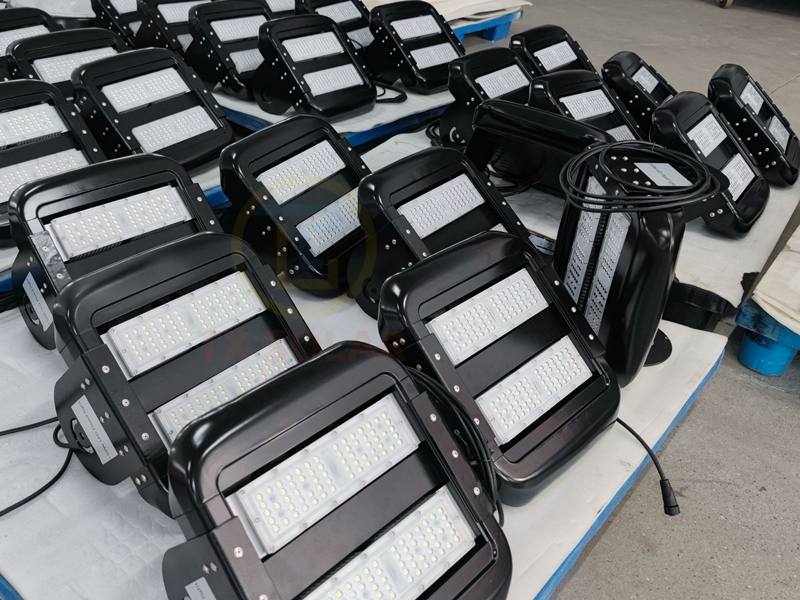 Effects and uses of outdoor floodlights