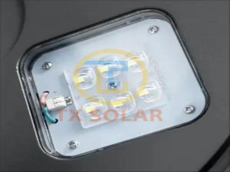 How to choose outdoor garden light?