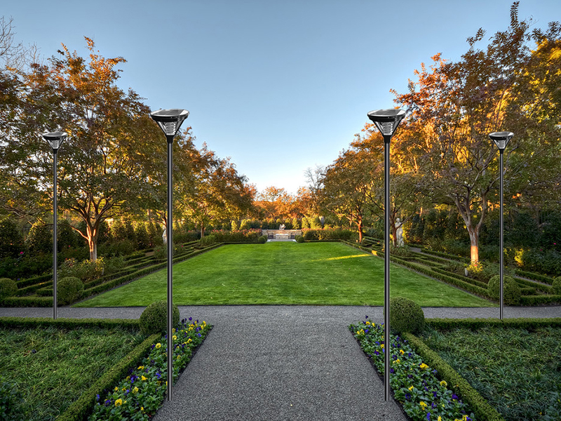 What should we pay attention to when choosing solar garden lamps?