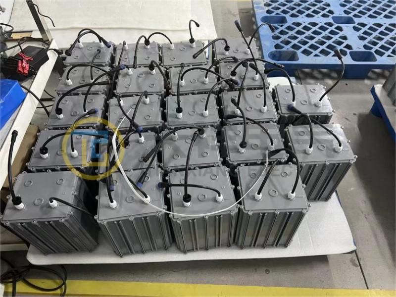 How many hours can a 100ah lithium battery for solar powered street lamp be used?