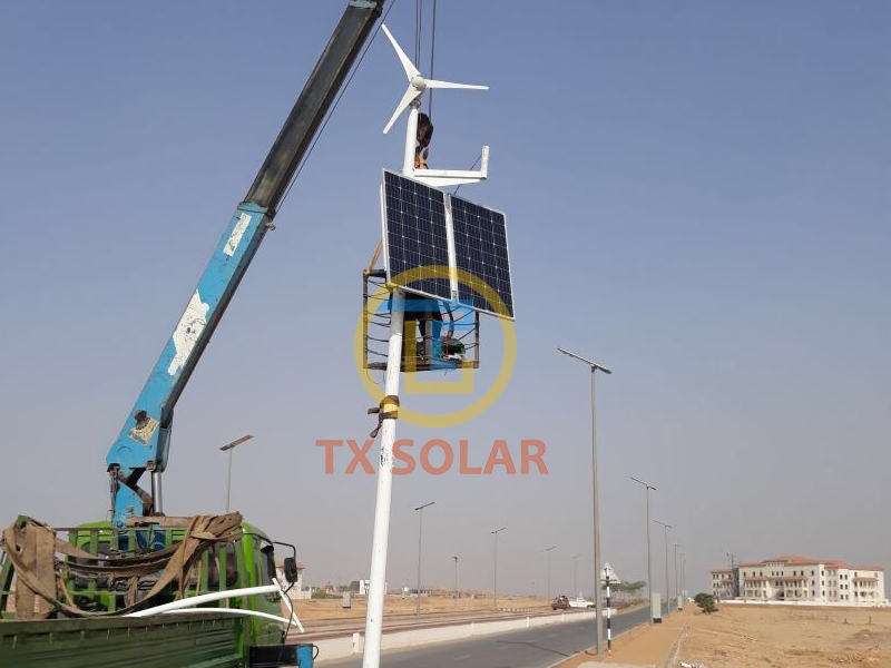Which kind of lithium battery is better for solar street lamp energy storage?