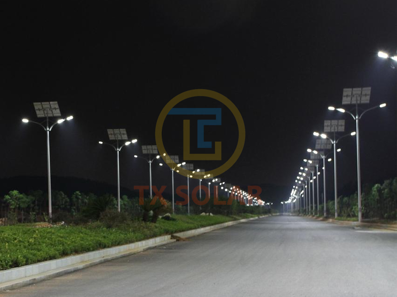 Solar street light