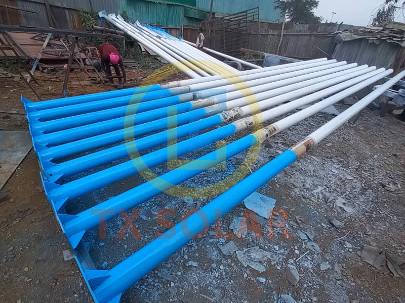 Somalia 6-meter 40-watt solar street lamp (2)
