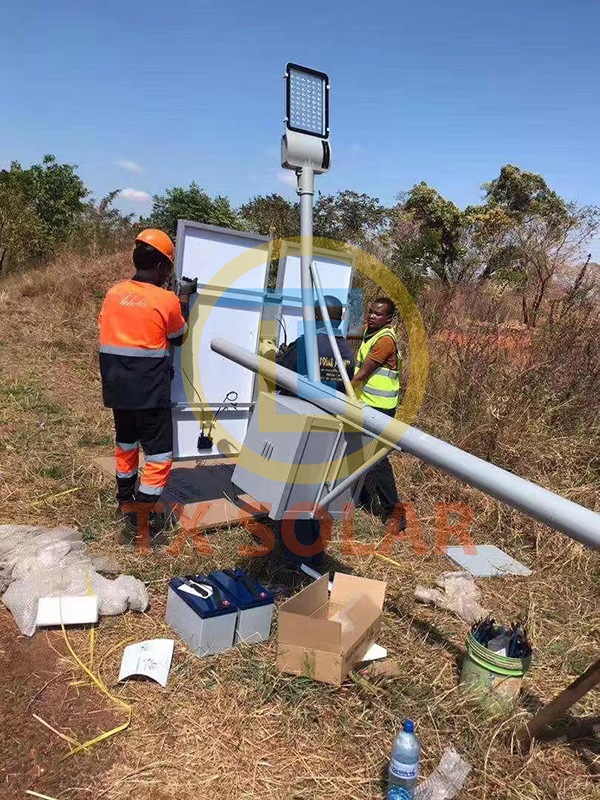 Tanzanian 8-meter 80-watt solar street lamp, tank lamp (4)
