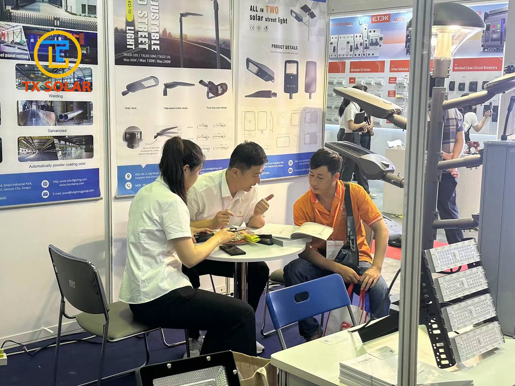 Vietnam ETE & ENERTEC EXPO: LED flood lights